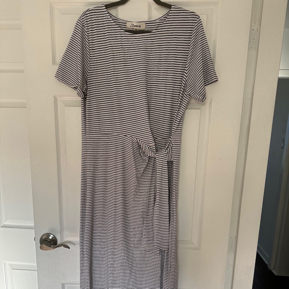 Summer Dress - Onze Montreal - XL